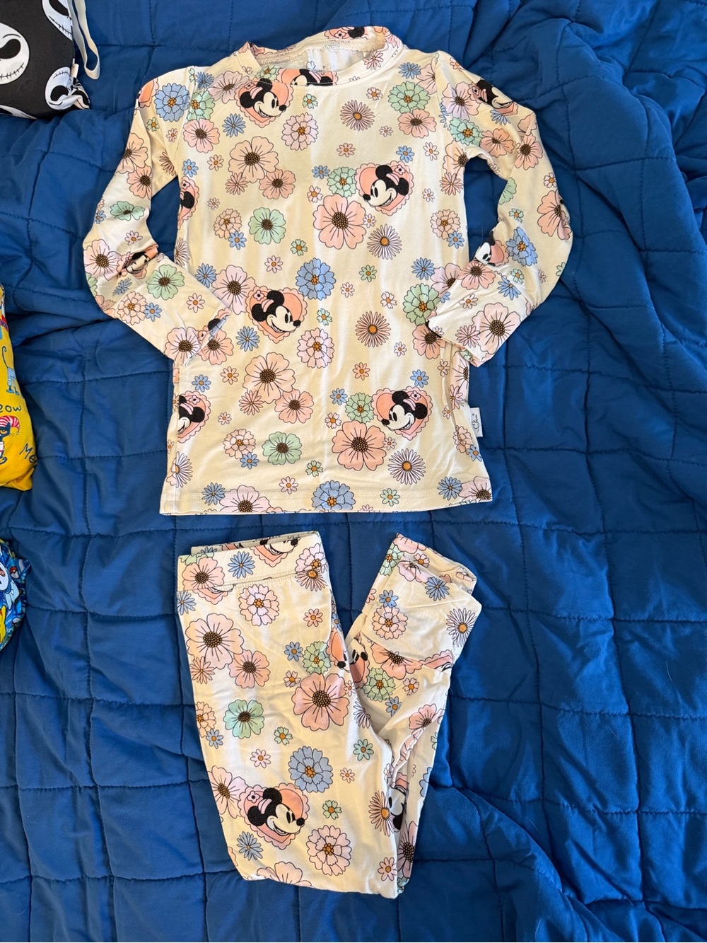 Love, Eloise Minnie Mouse Floral Long Sleeve Pants PJ Set 4T PLAY for Stain